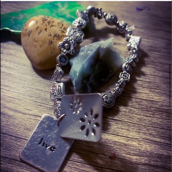 New Handmade Spring Bloom Live 2 Panel Flowers BOHO Sterling Silver Bracelet - Picture 6 of 12